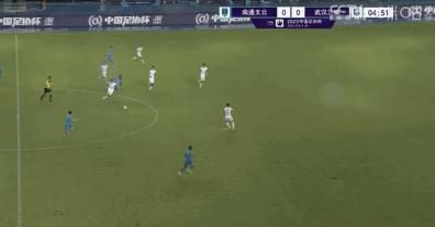 管虎《狗阵》曝全新海报 彭于晏与黑狗互相救赎 2024-05-28 近日，由管虎执导，彭于晏、佟丽娅领衔主演的电影《狗阵》将于6月15日上映。