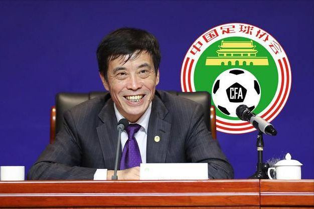 一同出席仪式的还有该片主演摩根·弗里曼、凯文·克莱恩、玛丽·斯汀伯根，以及该片 《蚁人》首映礼 迈克尔·道格拉斯一家四口助阵 2015-07-09 伦敦当地时间2015年7月8日，电影《蚁人》举行首映礼。