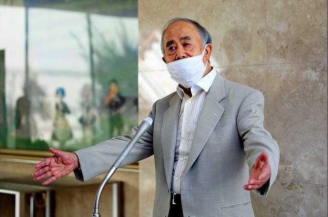 虚拟现实版《长安三万里》立项 2025-06-23 据国家电影局最新备案、立项公示，虚拟现实影片《长安三万里》立项，编剧为王微。